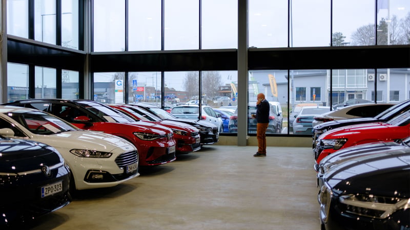 PP-auto Oy myy satoja autoja vuodessa Huutokaupat.comissa